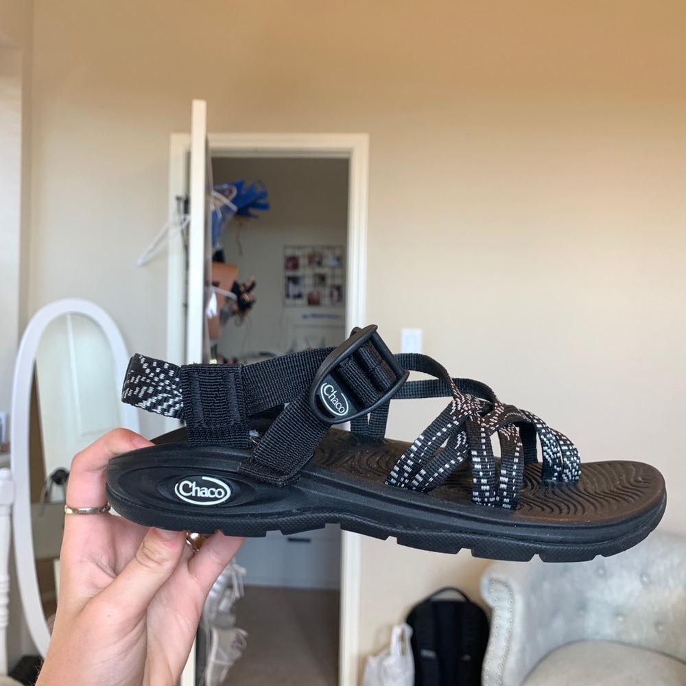 Chacos - Picture 2 of 4